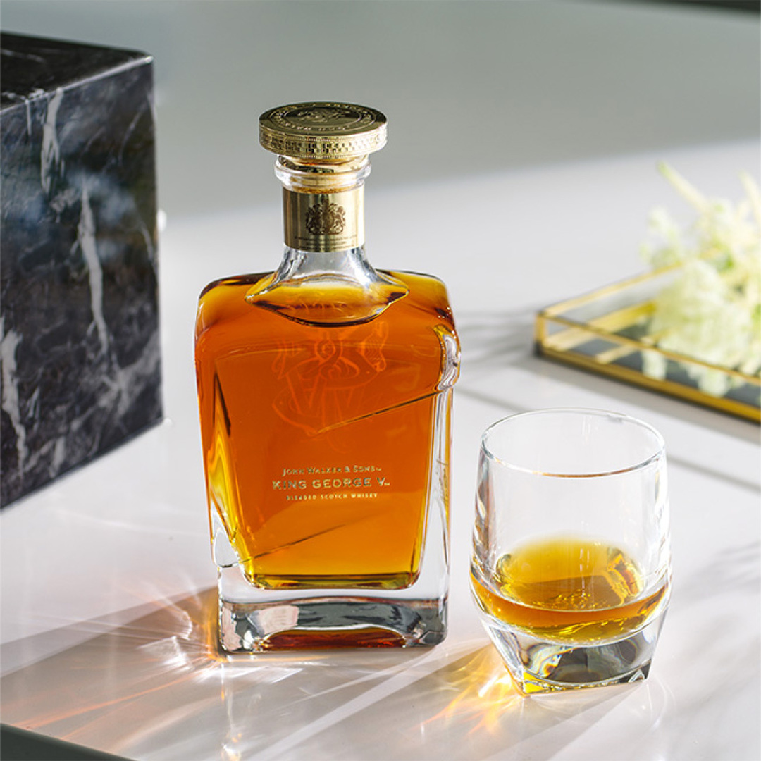 ウイスキー Johnnie Walker King e V 750ml WHISKY JOHNNIE WALKER & SONS KING GEORGE - PonTuPedido - Global